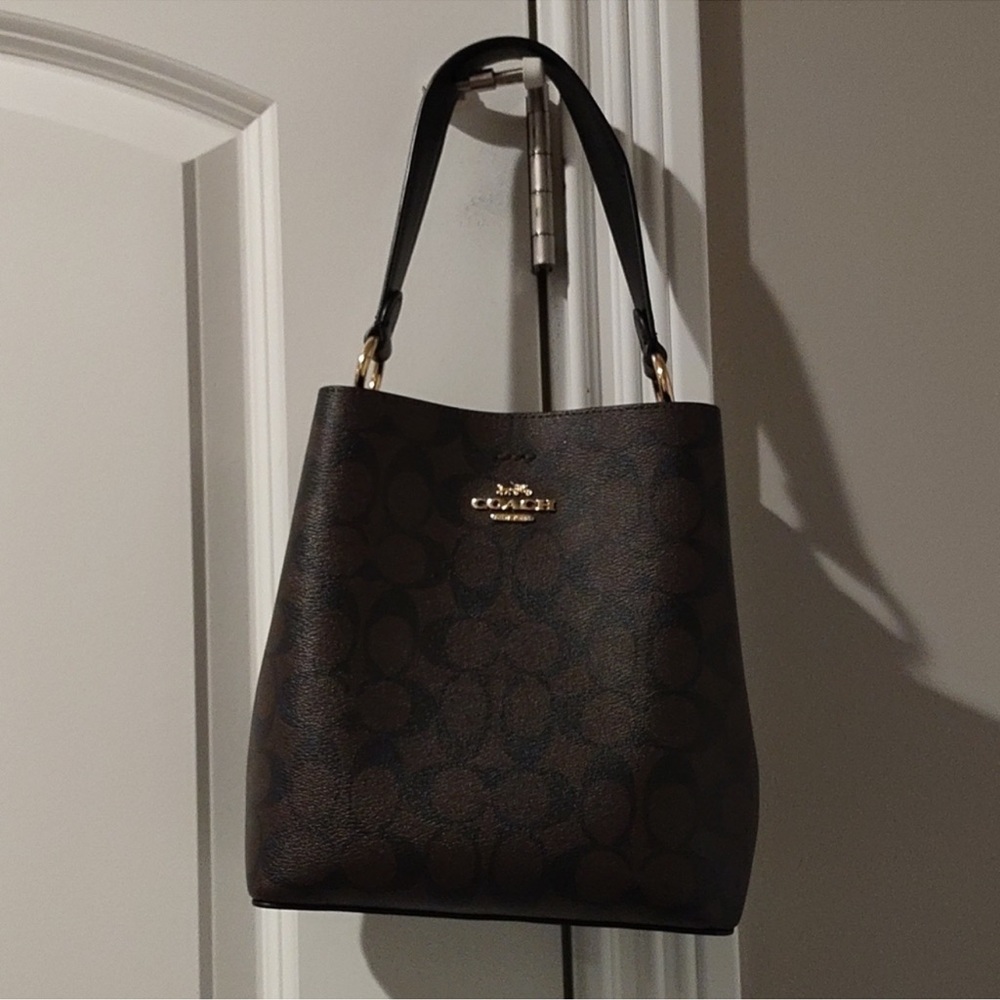 Coach small bucket bag